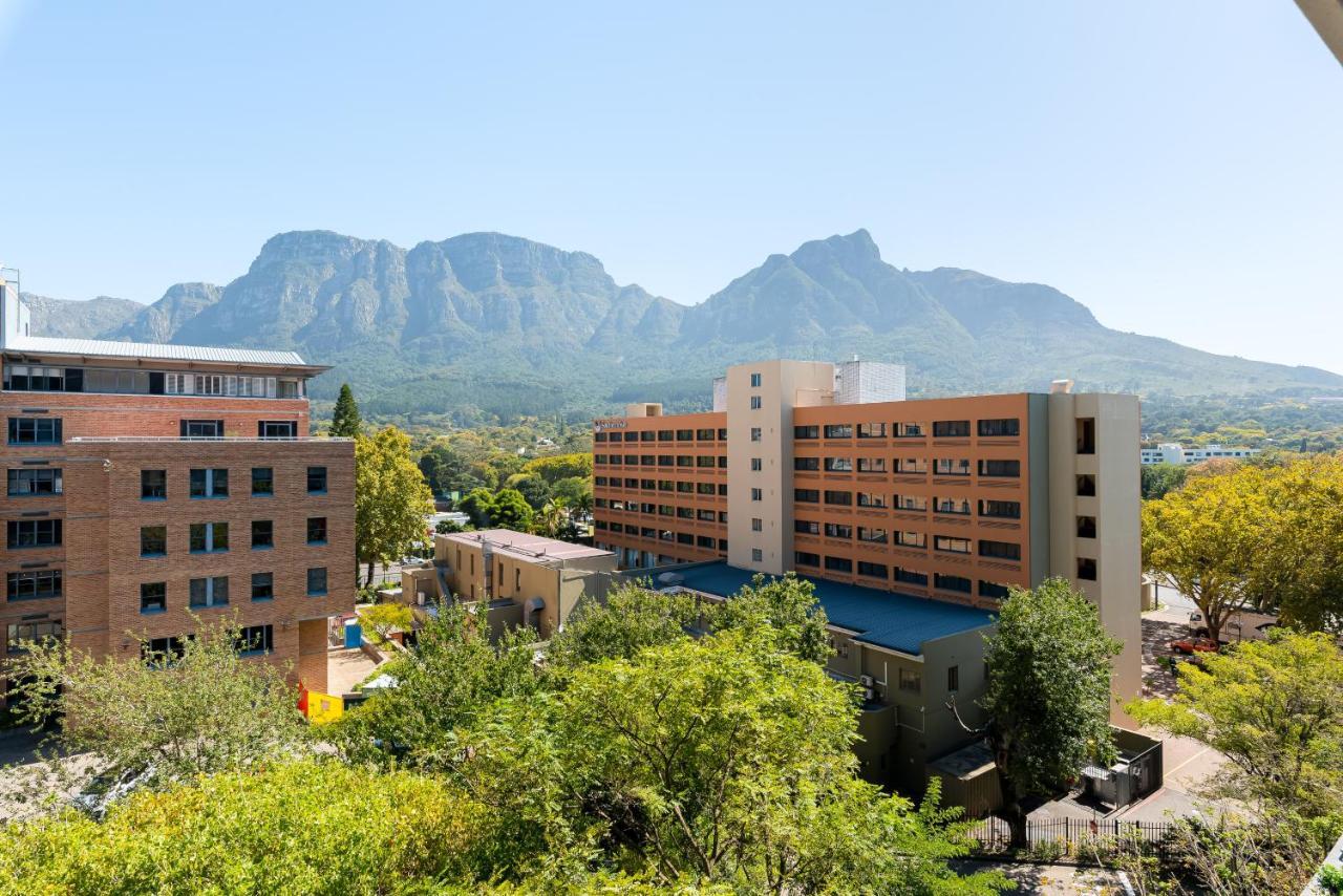 Newlands Peak Aparthotel By Totalstay Cidade Do Cabo Exterior foto